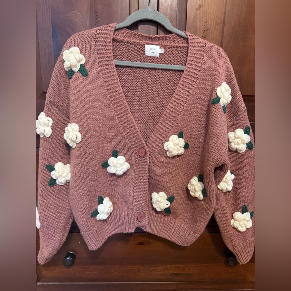 Luna Ivy Cardigan knit rose color with ivory roses - small